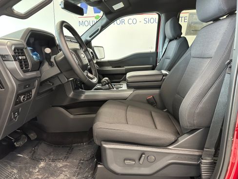 New 2026 Ford F150 XLT w/ Equipment Group 302A MID image 35