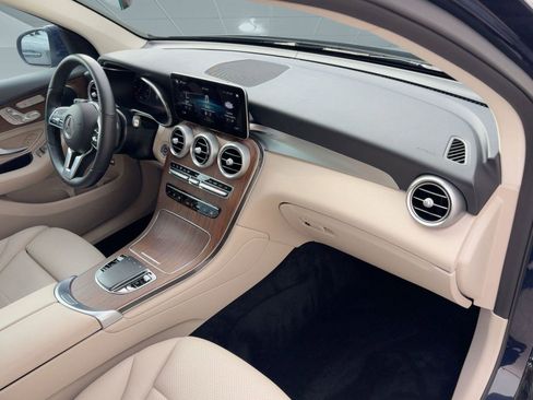 Used 2022 Mercedes-Benz GLC 300 GLC 300 image 30