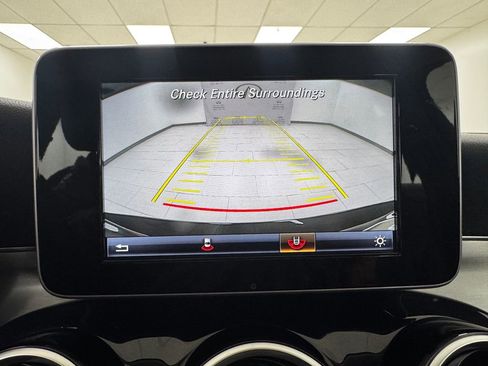 Used 2015 Mercedes-Benz C 300 4MATIC Sedan image 21