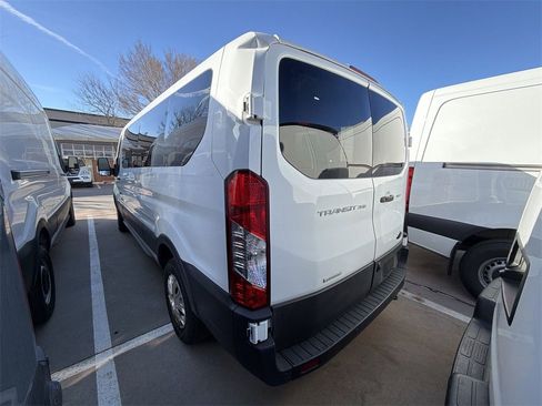 Used 2023 Ford Transit 350 XLT image 4