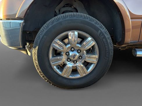 Used 2011 Ford F150 Lariat w/ Lariat Chrome Pkg image 14