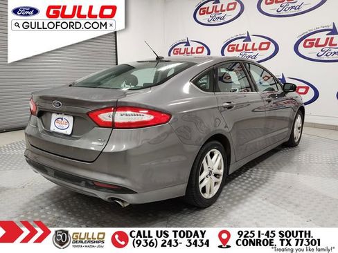 Used 2014 Ford Fusion SE image 7