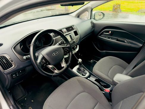Used 2012 Kia Rio EX w/ Convenience Pkg FWD image 9