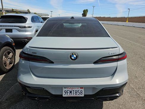 Used 2023 BMW 760i xDrive w/ Executive Package image 4