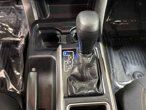 Certified 2020 Toyota Tacoma SR5 image 22