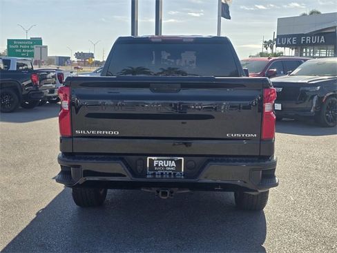 Used 2022 Chevrolet Silverado 1500 Custom w/ Safety Confidence Package image 6