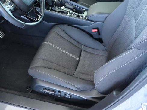 Used 2025 Honda Accord Sport image 13