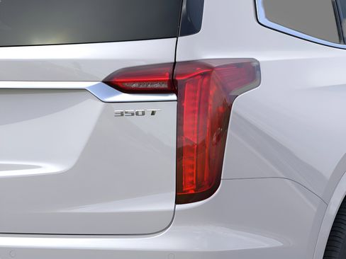 New 2025 Cadillac XT6 Luxury image 11