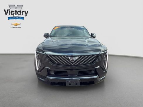 Used 2025 Cadillac Escalade IQ Sport 2 AWD/4WD image 2