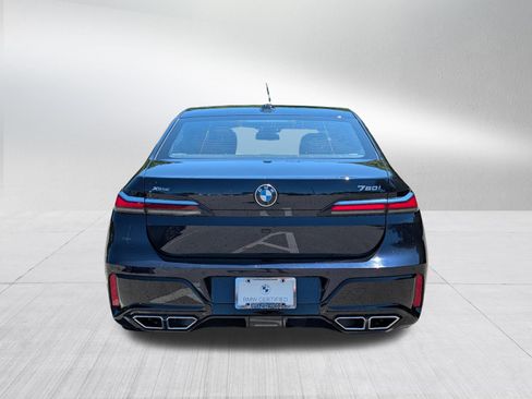 Used 2023 BMW 760i xDrive w/ Luxury Rear Seating Package AWD/4WD image 6