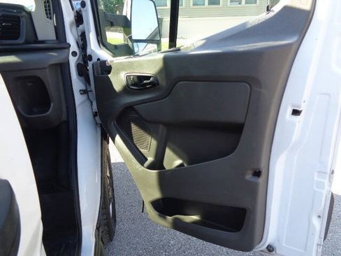 Used 2020 Ford Transit 250 Low Roof RWD image 22