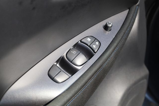 Used 2023 Nissan Leaf S FWD image 17