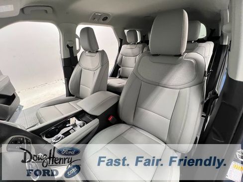 New 2026 Ford Explorer Active w/ Active Comfort Package image 25