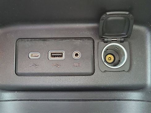 Certified 2023 Chevrolet Equinox LT image 28