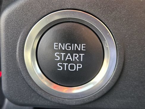 Used 2025 Toyota 4Runner SR5 RWD image 21