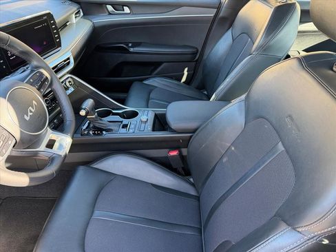 Used 2023 Kia K5 GT-Line image 11