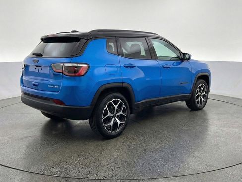 Used 2025 Jeep Compass Limited AWD/4WD image 9