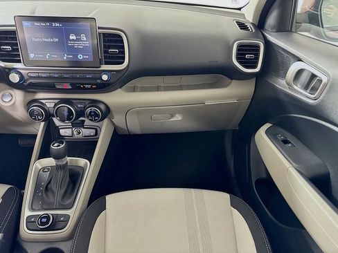 New 2026 Hyundai Venue FWD image 37