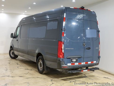 Used 2019 Mercedes-Benz Sprinter 170 image 6