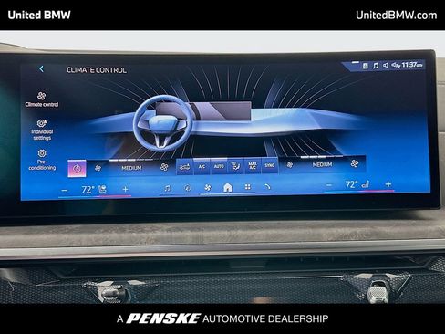 Used 2025 BMW X7 xDrive40i AWD/4WD image 16