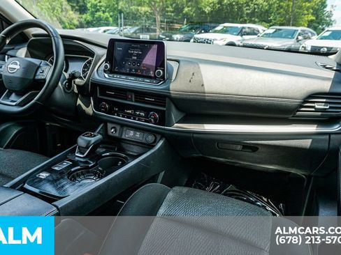 Used 2025 Nissan Rogue SV FWD image 23