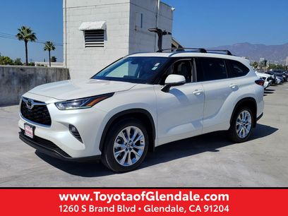 Used 2021 Toyota Highlander Limited