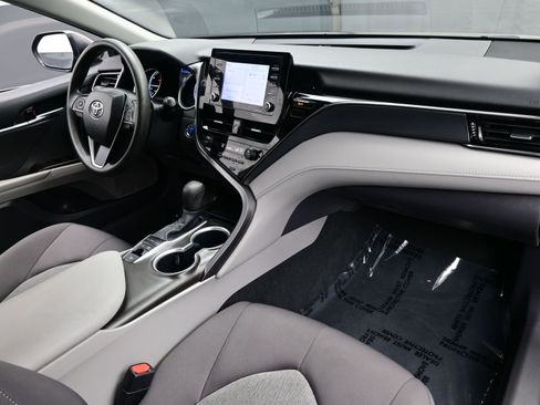 Used 2023 Toyota Camry LE image 15