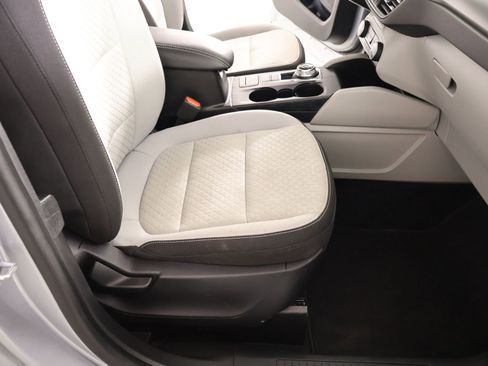 Used 2024 Ford Escape Active image 12