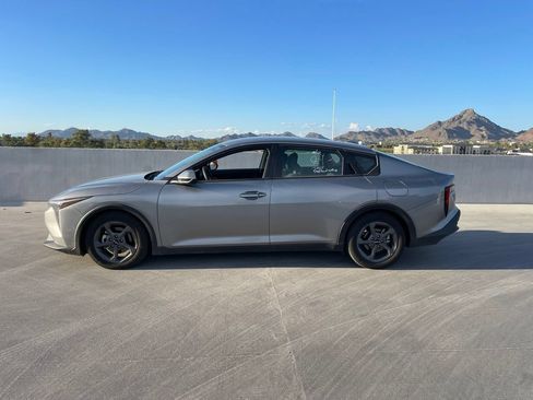 Used 2025 Kia K4 FWD image 10