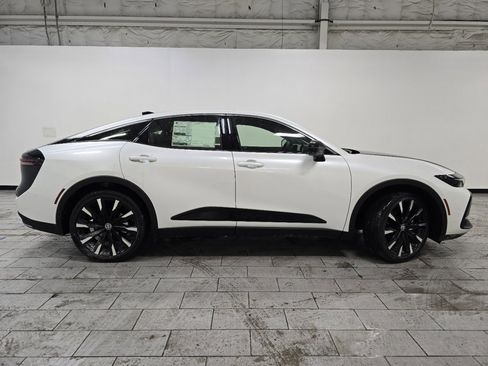 New 2026 Toyota Crown Platinum image 19