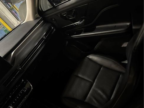 Used 2023 Lincoln Corsair Reserve w/ Equipment Group 202A image 11