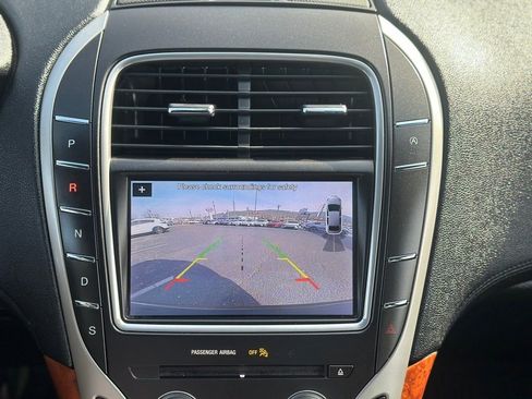 Used 2019 Lincoln Nautilus Reserve image 5