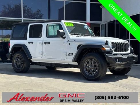 Used 2025 Jeep Wrangler Unlimited Sport AWD/4WD image 1