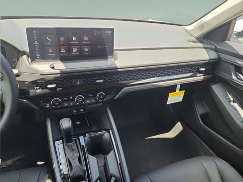 New 2026 Honda Accord EX-L image 17