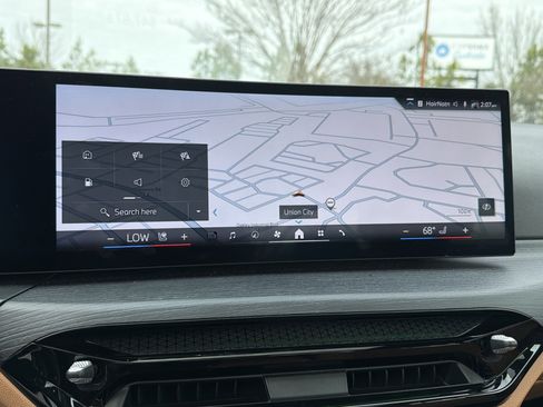 Certified 2025 BMW 430i Coupe w/ Convenience Package image 5