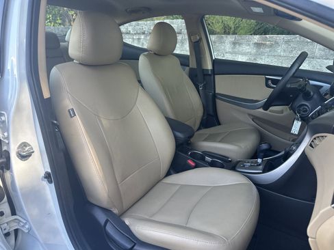 Used 2013 Hyundai Elantra Limited image 31