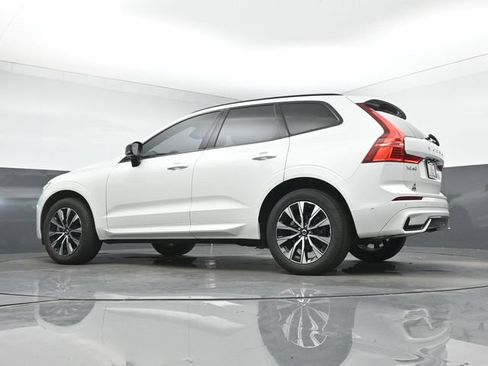 Used 2024 Volvo XC60 B5 Plus w/ Protection Package Premier AWD/4WD image 14