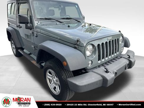 Used 2015 Jeep Wrangler Sport AWD/4WD image 2