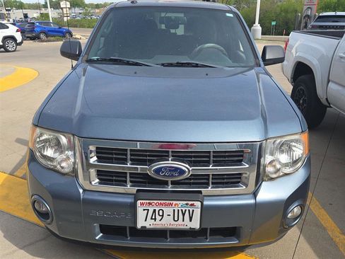 Used 2012 Ford Escape XLT w/ Class II Trailer Tow Pkg AWD/4WD image 3
