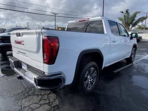 Used 2024 GMC Sierra 1500 SLT image 12