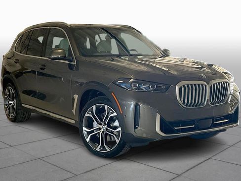 New 2026 BMW X5 sDrive40i image 2