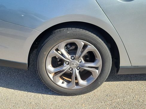 Used 2024 Honda Accord EX image 9