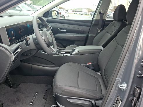 New 2026 Hyundai Tucson SE image 9