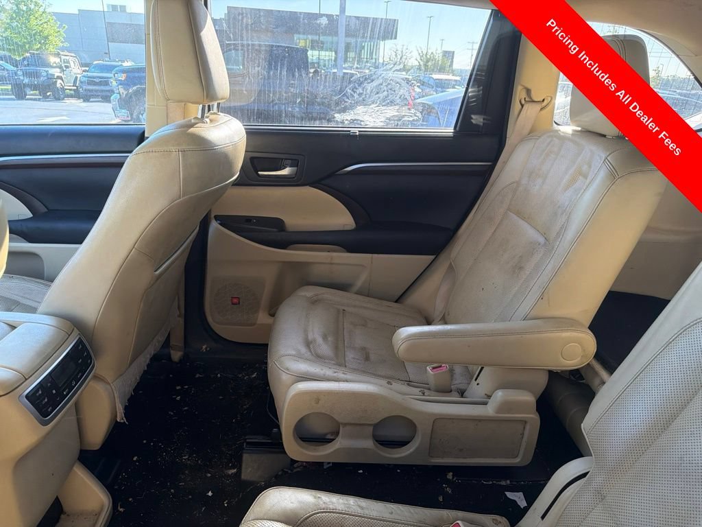 Used 2014 Toyota Highlander Limited Platinum AWD/4WD image 10