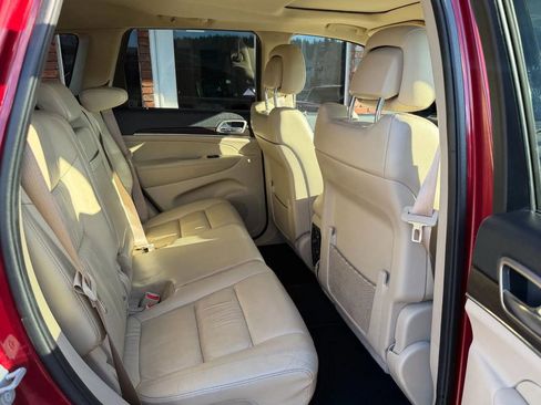 Used 2014 Jeep Grand Cherokee Limited image 12