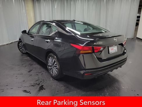 Used 2024 Nissan Altima 2.5 SV FWD image 6