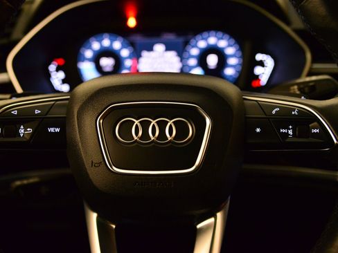 Used 2021 Audi Q3 2.0T Premium w/ Convenience Package image 31