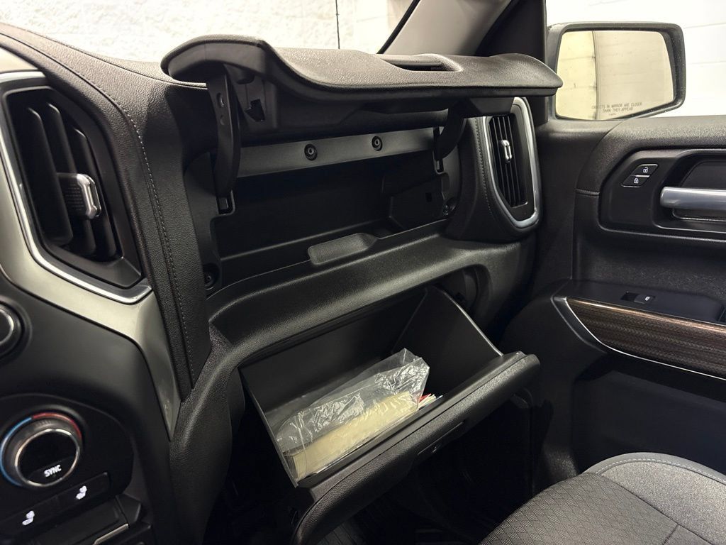 Used 2021 Chevrolet Silverado 1500 RST AWD/4WD image 29