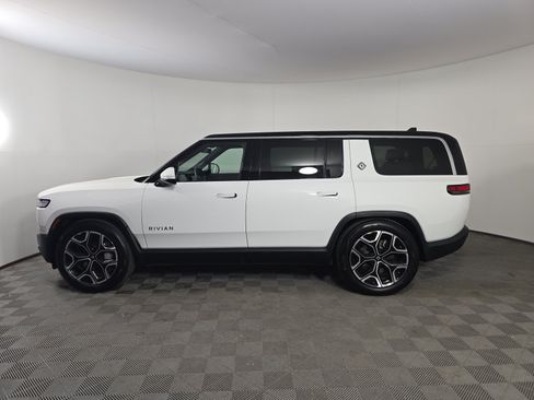 Used 2024 Rivian R1S Adventure AWD/4WD image 2