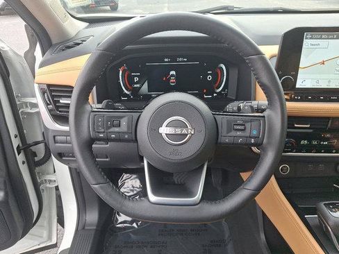 Used 2023 Nissan Rogue Platinum w/ Platinum Premium Package image 19